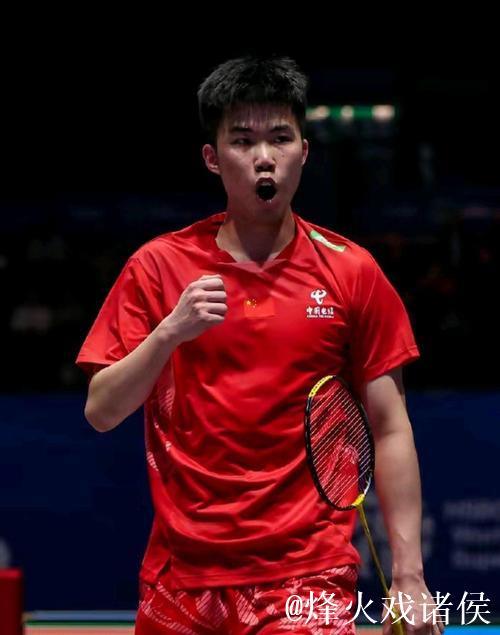 翁泓阳2-0挺进世锦赛八强 国羽男单提前确保奖牌 翁泓阳2-0挺进世锦赛八强 国羽男单提前确保奖牌